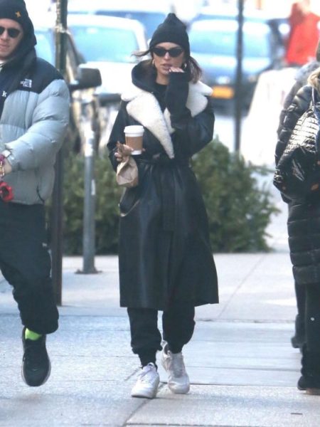 Emily Ratajkowski in Long Coat – Out in&nbsp;NYC