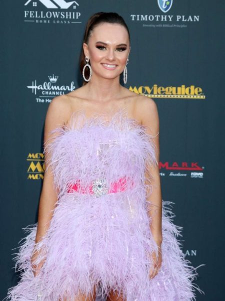 Madeline Carroll – 28th Annual Movieguide Awards Gala in Los&nbsp;Angeles